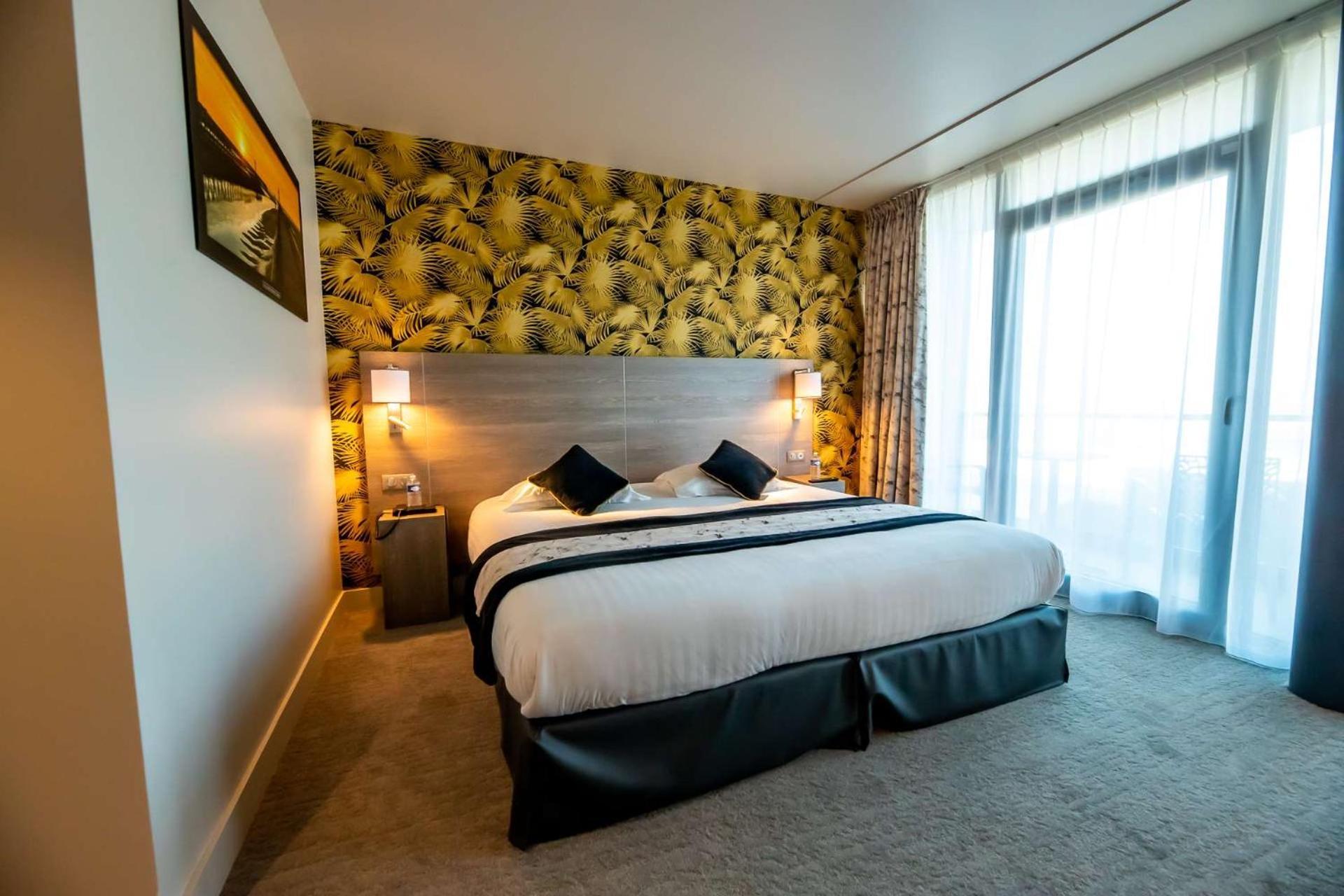 Brit Hotel Eden Spa Honfleur Dış mekan fotoğraf